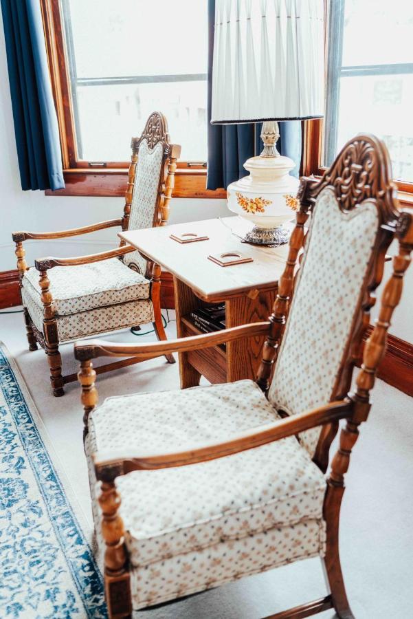 Town Hall Inn Lead Ngoại thất bức ảnh