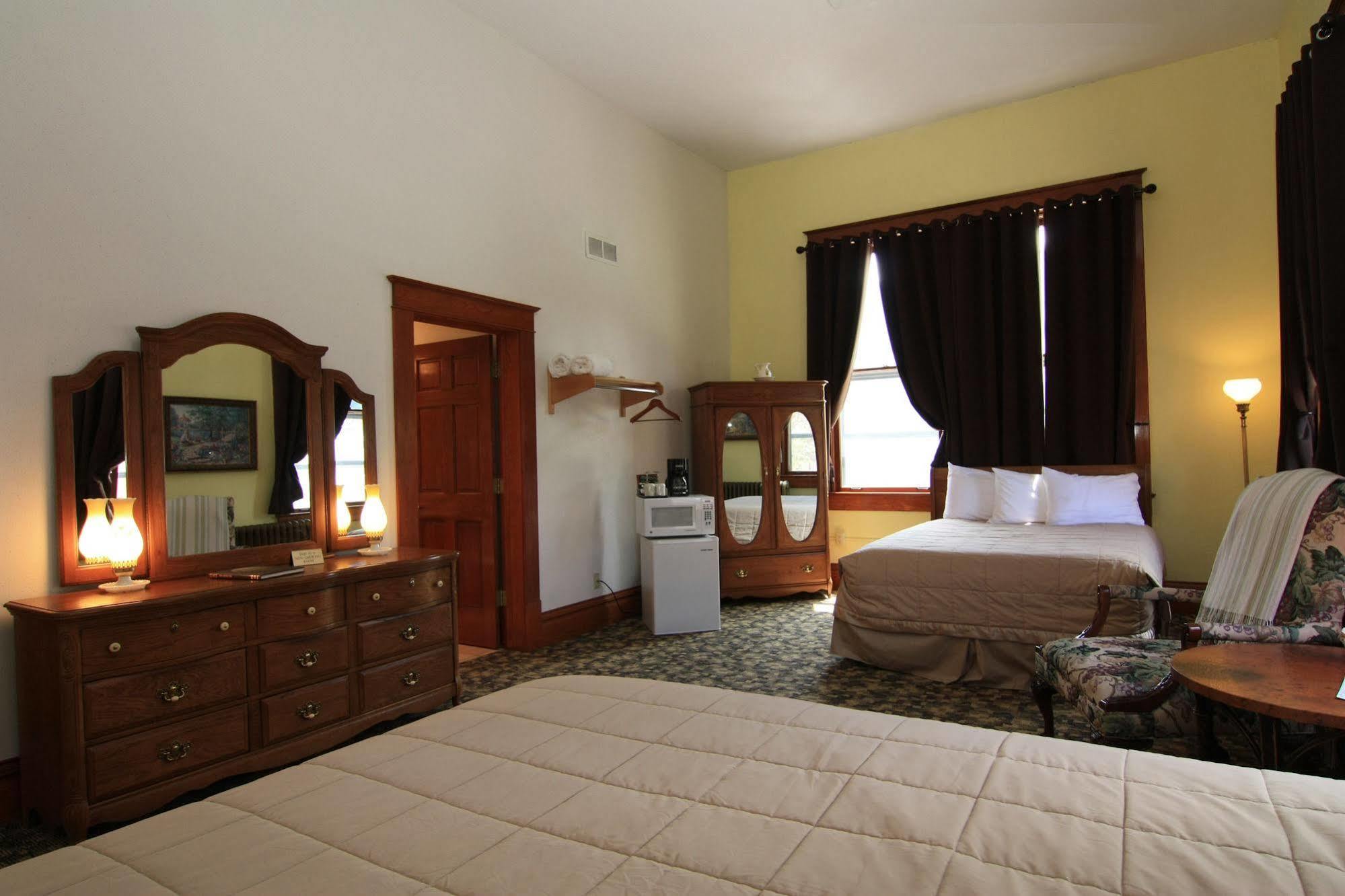 Town Hall Inn Lead Ngoại thất bức ảnh